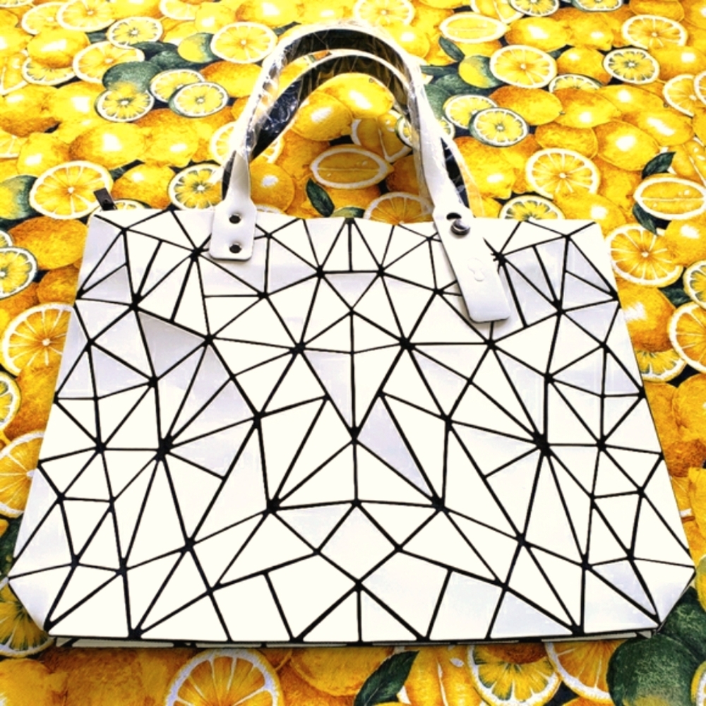 Geometric bag